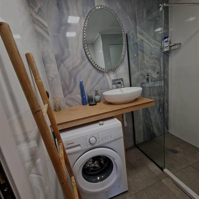 Farisma - Bright And Central Apt In كالاماتا المظهر الخارجي الصورة
