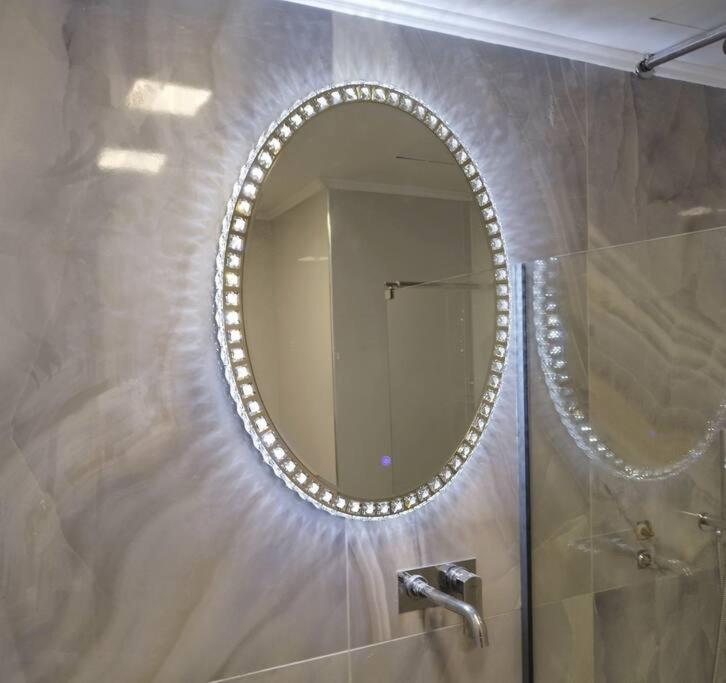 Farisma - Bright And Central Apt In كالاماتا المظهر الخارجي الصورة